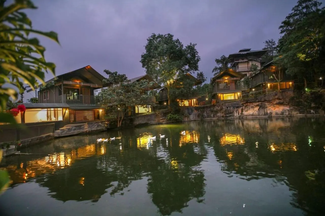 Niyatma Wayanad Pool Resort By Voye Homes 0*,