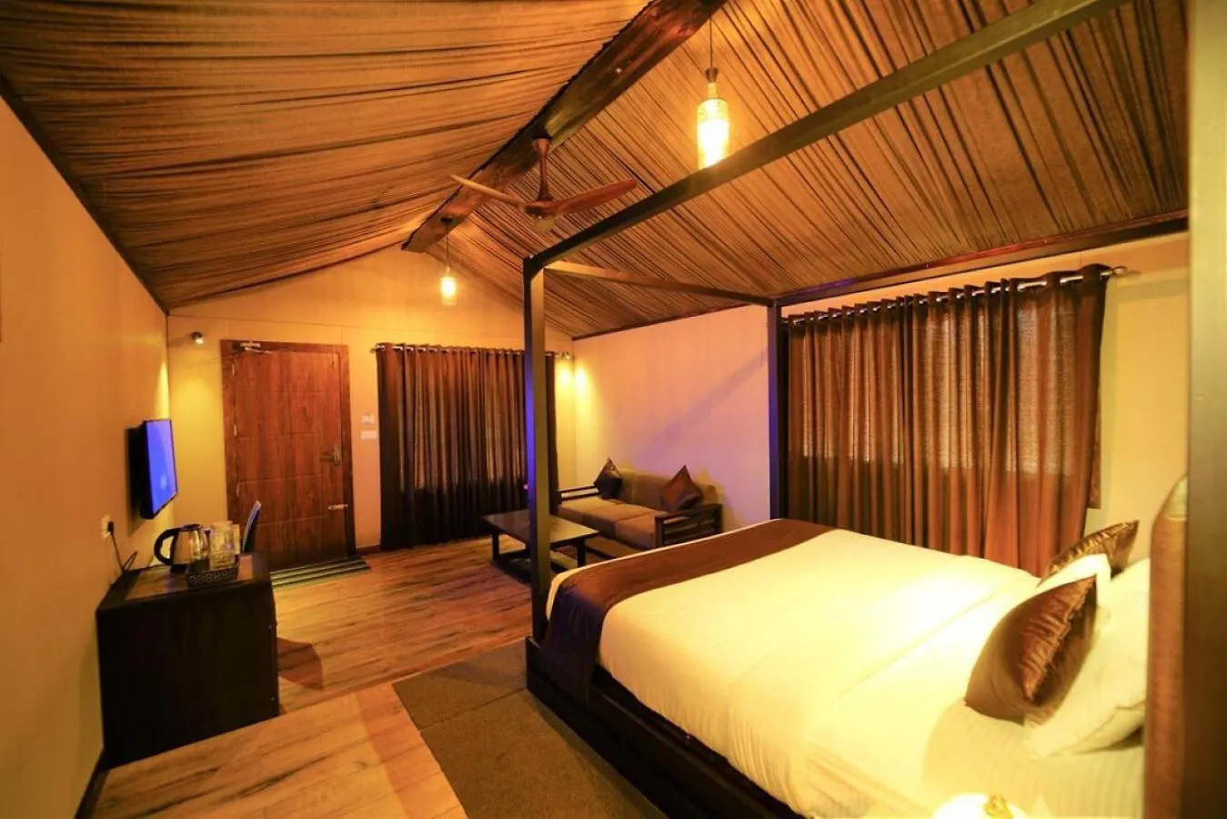 Niyatma Wayanad Pool Resort By Voye Homes 0*,  Индия